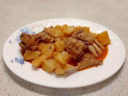 Kemikli Patates Yemeği