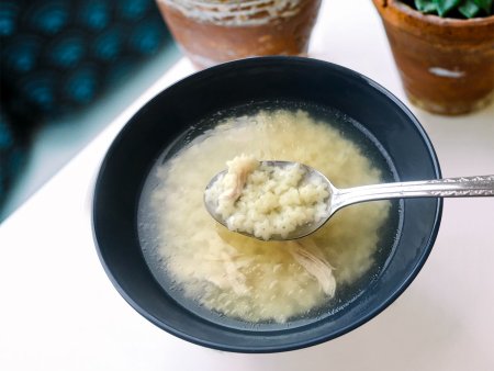 Yıldız Şehriyeli Tavuk Suyu Çorba