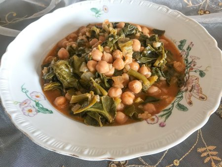 Nohutlu Ispanak Yemeği