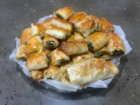 Ispanaklı Parmak Börek