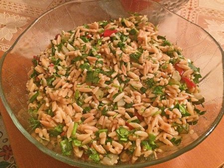 Arpa Şehriye Salatası