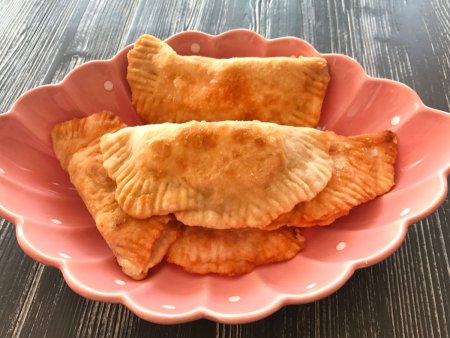 Çiğ Börek (Çi Börek) 