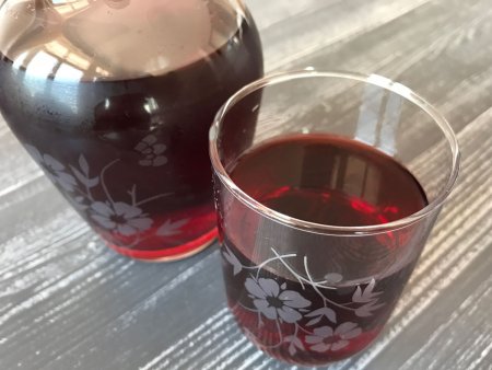 Ev Yapımı Vişne Suyu