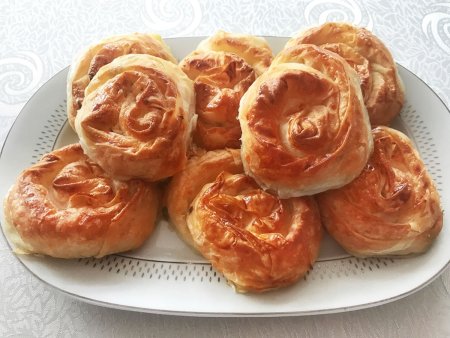 Patatesli Gül Böreği