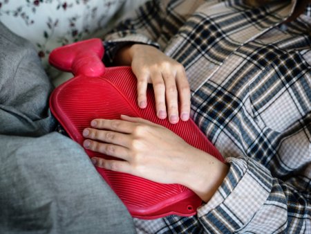 Regl Döneminde Şişkinliği Yenmek İçin 7 İpucu