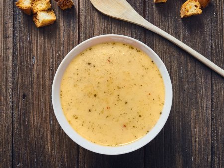 Sıcak Yoğurtlu Çorba