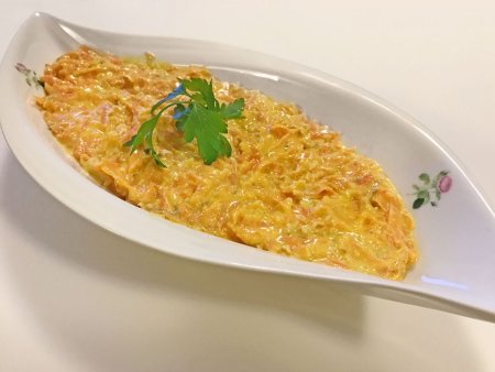 Soslu Havuç Salatası