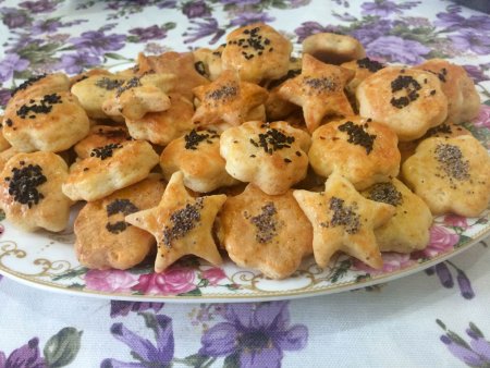 Tuzlu Yıldız Kurabiye